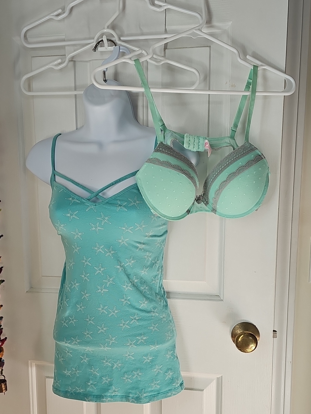 Aeropostle Tank Top M And Candie's Bra 36B
